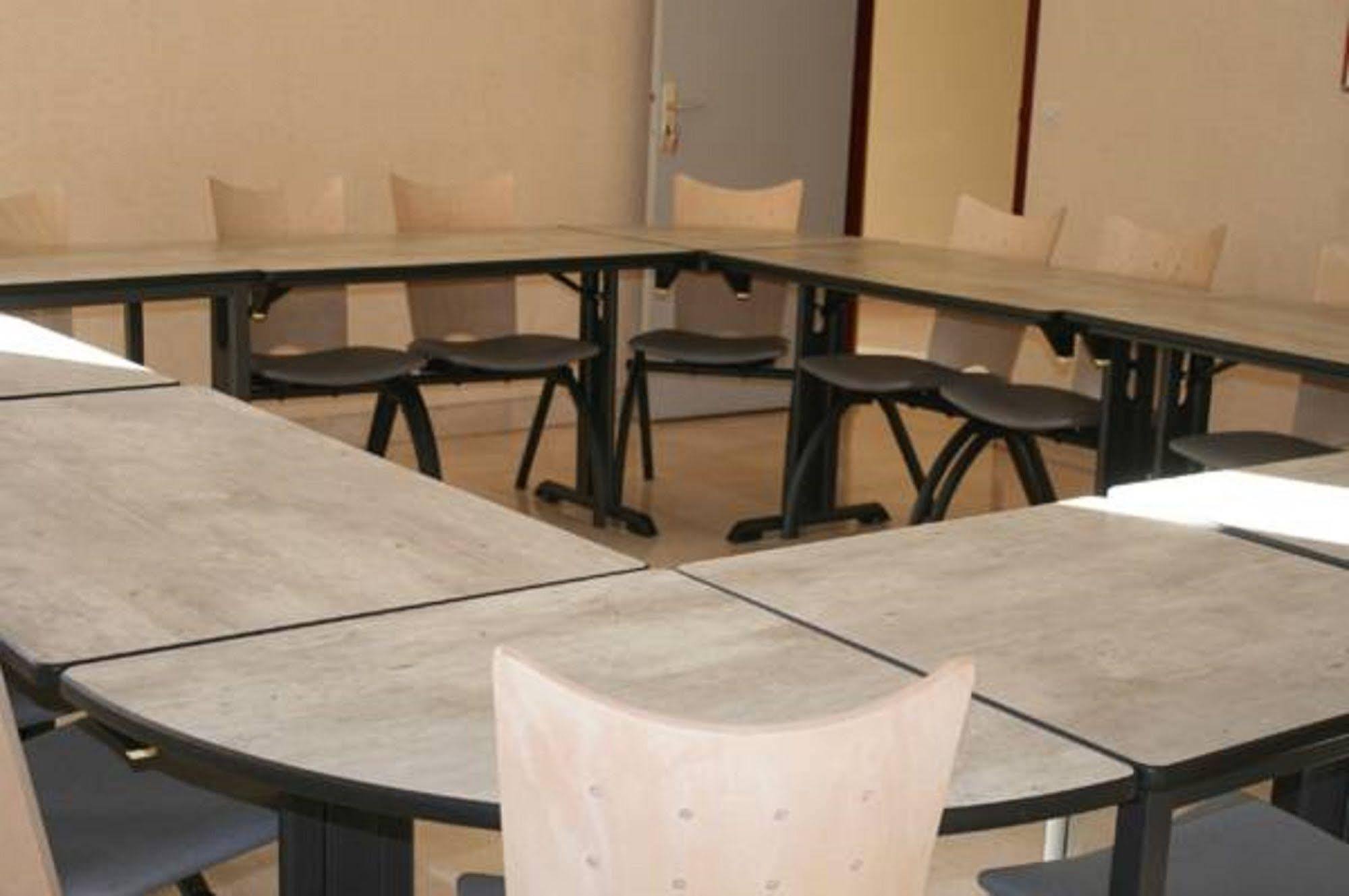 Residence Universitaire Lanteri Fontenay-aux-Roses Buitenkant foto