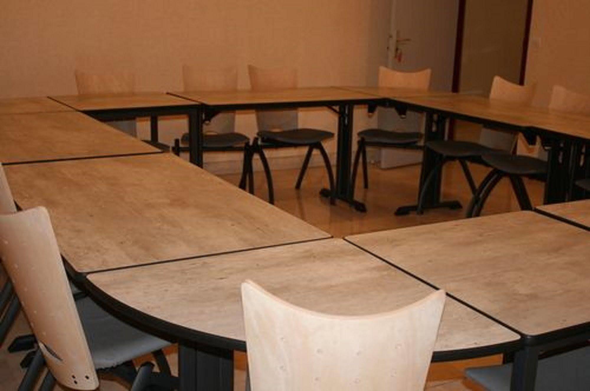Residence Universitaire Lanteri Fontenay-aux-Roses Buitenkant foto